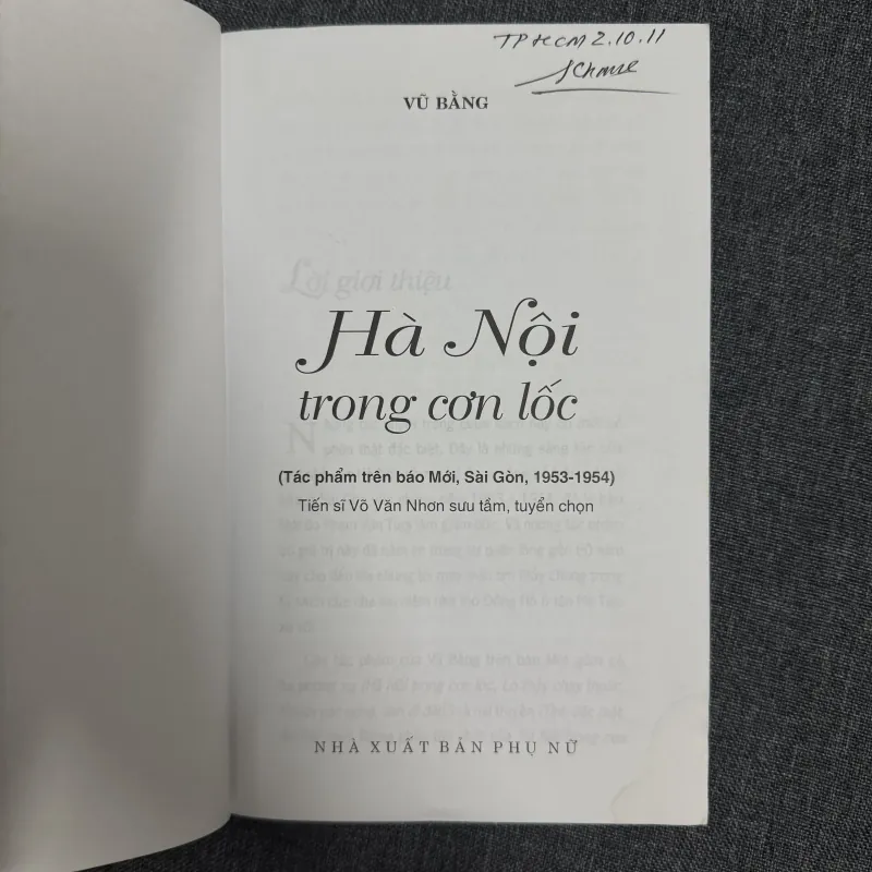 Hà Nội trong cơn lốc - Vũ Bằng 761033