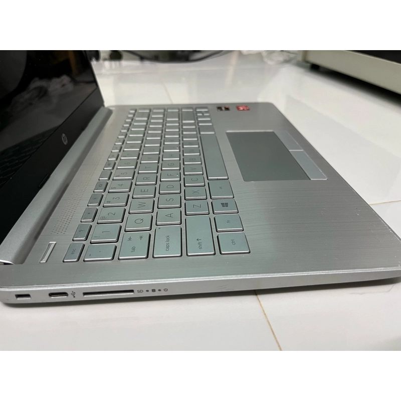 may tinh xach tay HP 496129