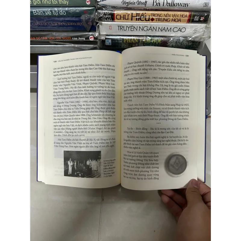 Dấu ấn Tam điểm trong văn hóa nghệ thuật - Trần Thu Dung (Bìa cứng) 565527