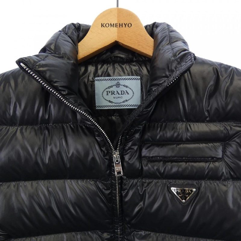 Áo vest lông vũ PRADA logo hình tam giác 290546 R212 11HU 628569