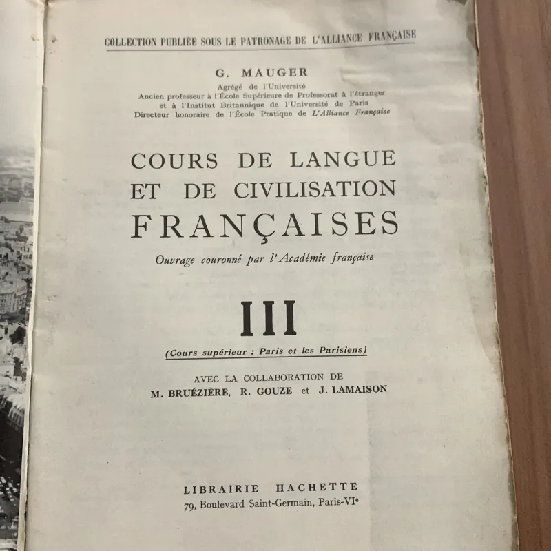 Ngôn ngữ và văn minh Pháp, quyển III, COURS DE LANGUE ET DE CIVILISATION FRANÇAISES 783980