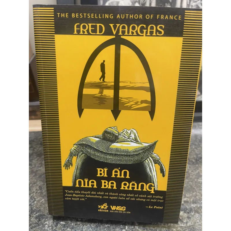 Bí ẩn nĩa ba răng Fred Vargas 713309