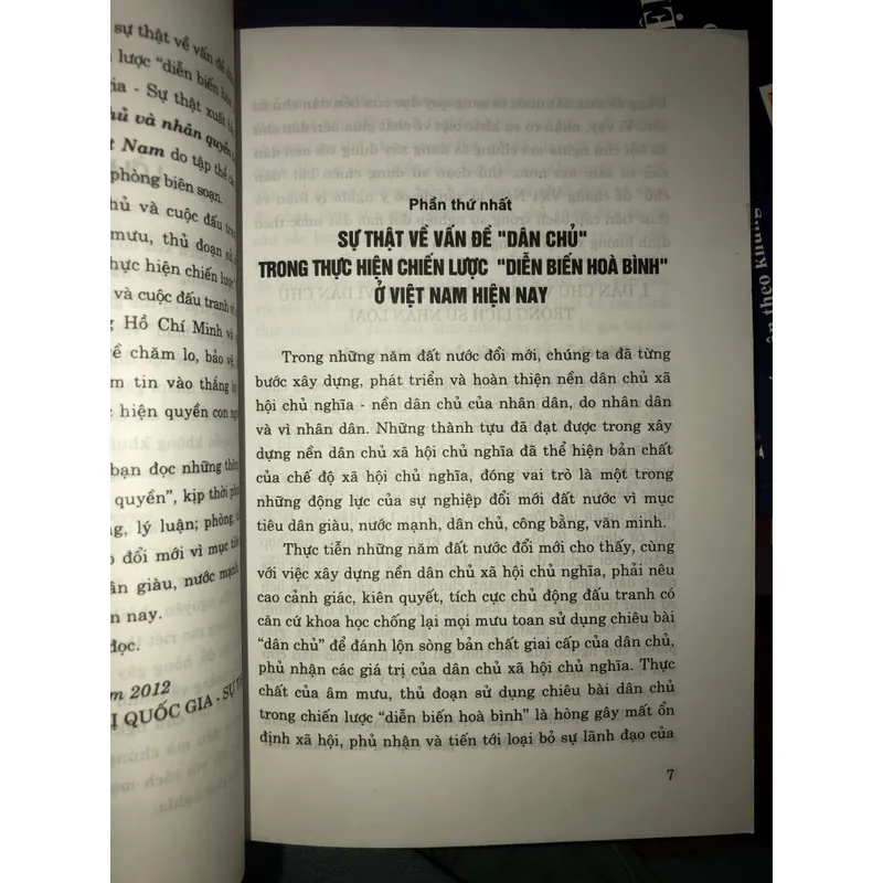Sự thật vấn đề dan chủ và nhân quyền trong chiến lược “diễn biến hoà bình” ở Việt Nam 722968