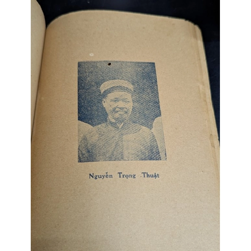 Nhà văn hiện đại - Vũ Ngoc Phan 472867
