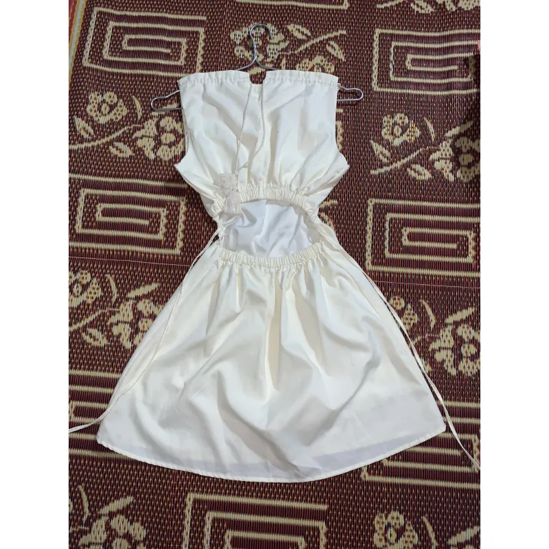 Đầm cổ yếm khoét lưng dáng ngắn 1025288