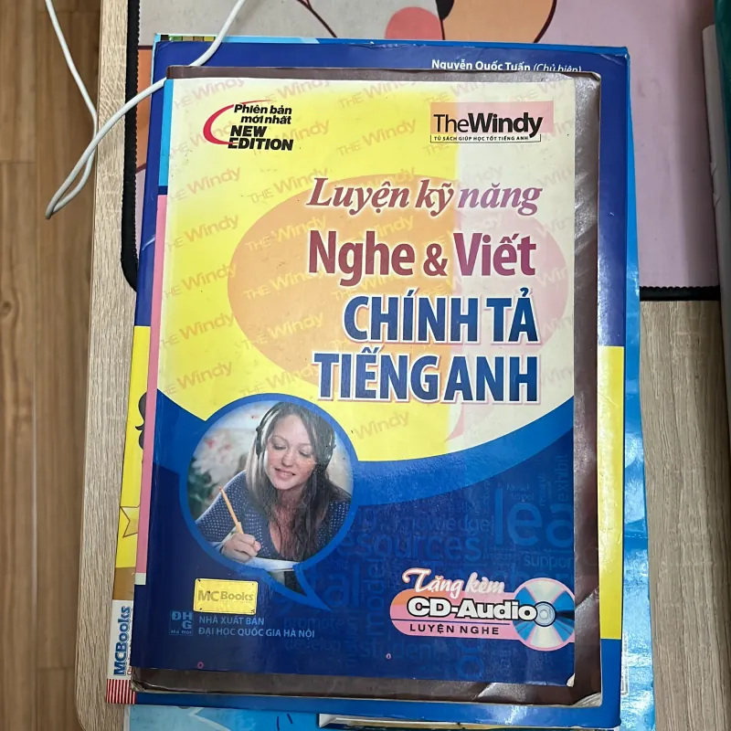 Luyện kĩ năng nghe viết chính tả tiếng Anh 784933