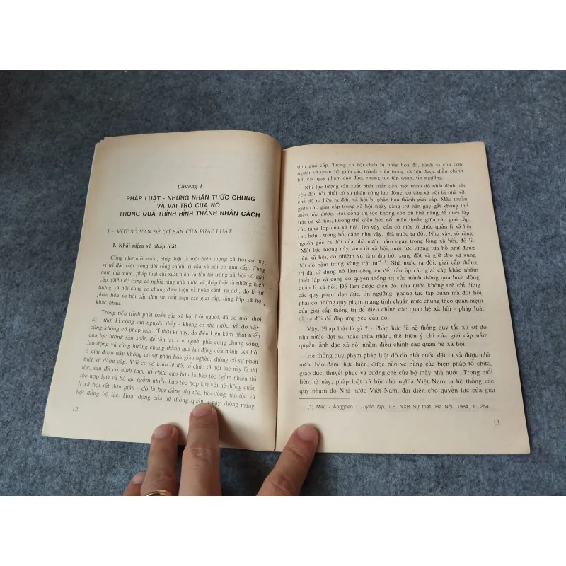 GIÁO DỤC PHÁP LUẬT TRONG NHÀ TRƯỜNG 718925