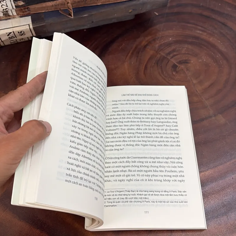 Alain De Botton - Luận Về Yêu & Proust Có Thể Thay Đổi Cuộc Đời Của Bạn Như Thế Nào - 2018 1039313