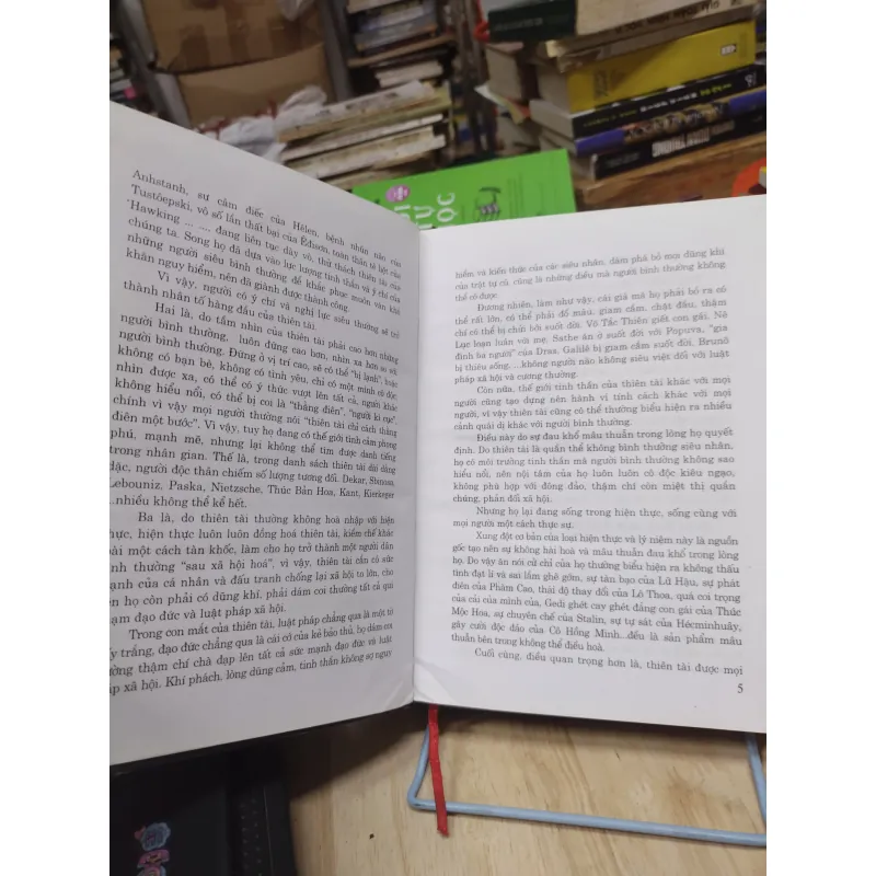 Sách: Thiên tài vận mệnh - 91 nhân vật nổi tiếng Thế Giới (B2) 796753