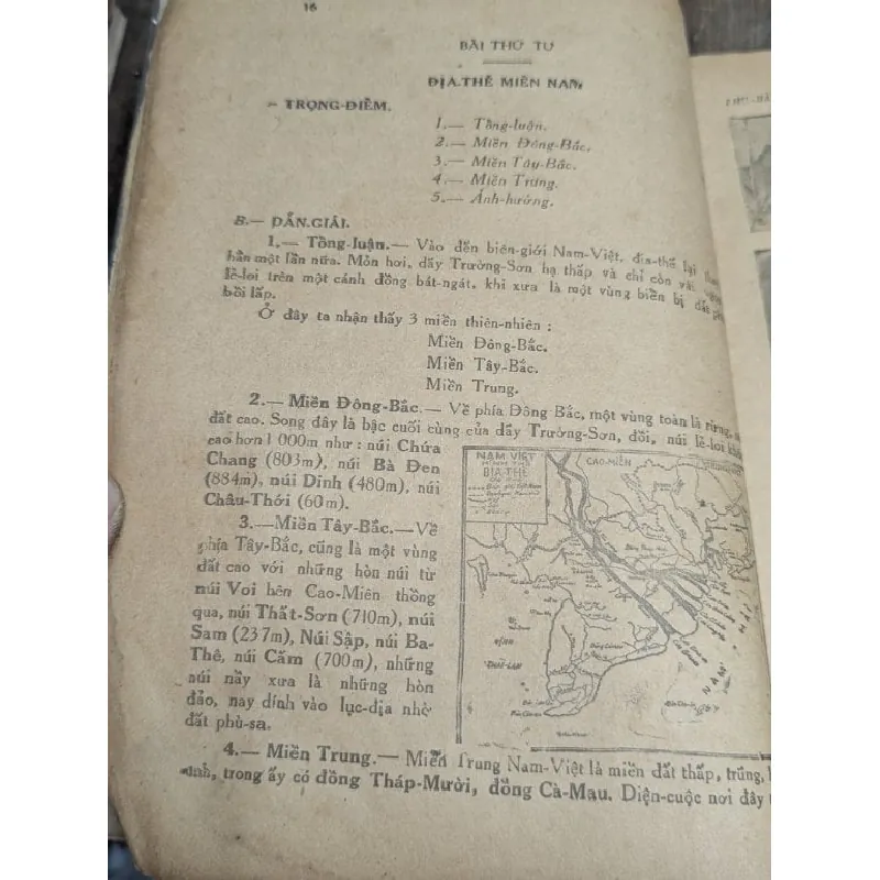 Địa dư việt nam lớp nhì lớp nhất - một nhóm giáo viên 604367