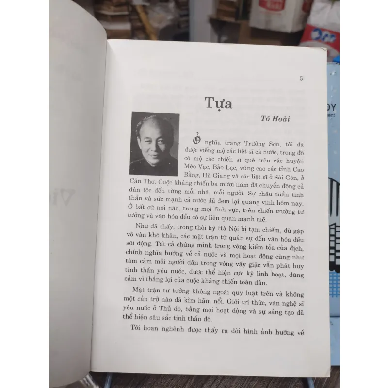 Sách: Viết trong Hà Nội - Tuyển tập thơ văn (1950 - 1954) (A3) 735840