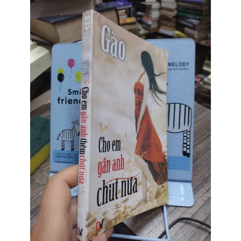 Sách: Cho em gần anh chút nữa  - Tác giả: Gào 603798