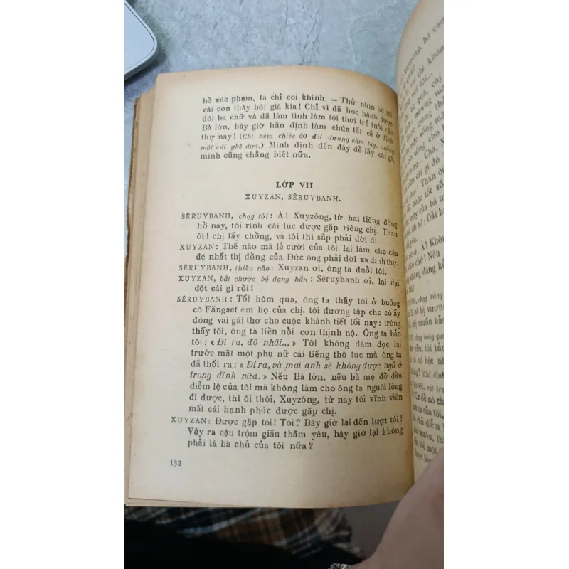 NGƯỜI THỢ CẠO THÀNH XÊVIN 697308