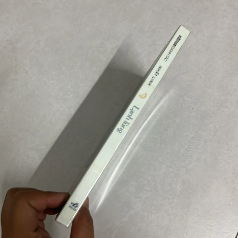 Lạnh lùng — Nhất Linh (có dán keo bìa) 501176