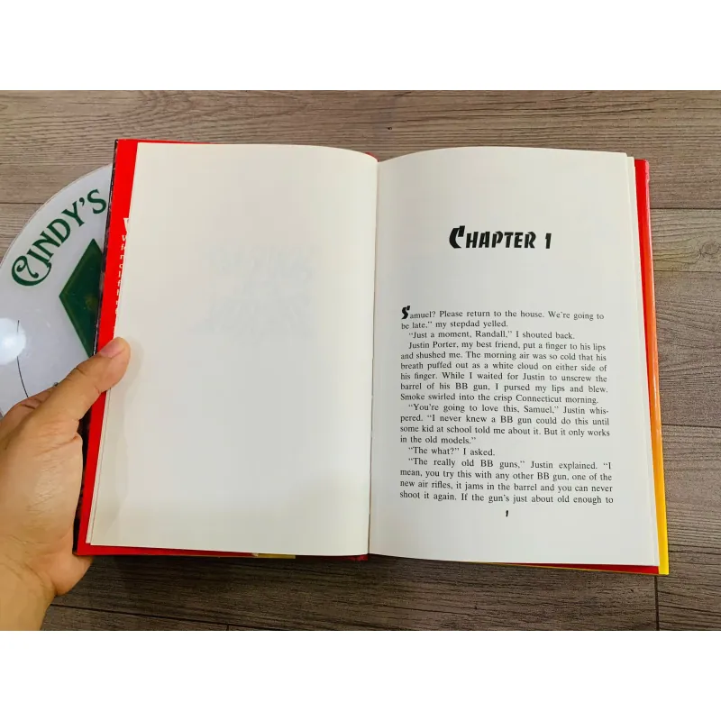 [Sách 2hand từ US] Like new 90% - Journey into Terror - Bill Wallace 999647