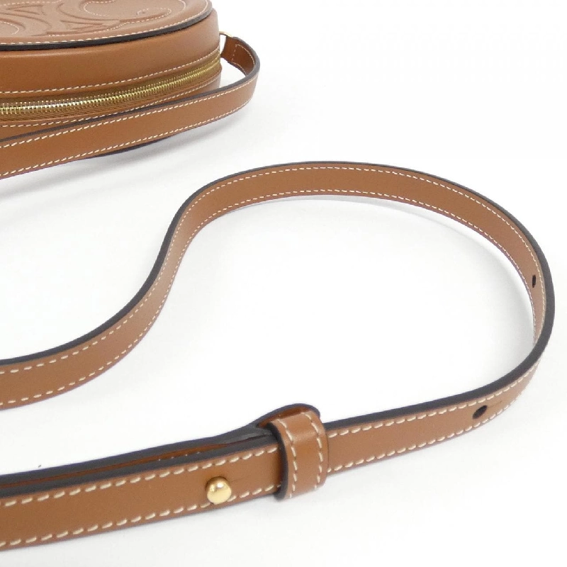 Túi đeo chéo hình oval Celine 10I703DPQ 613797