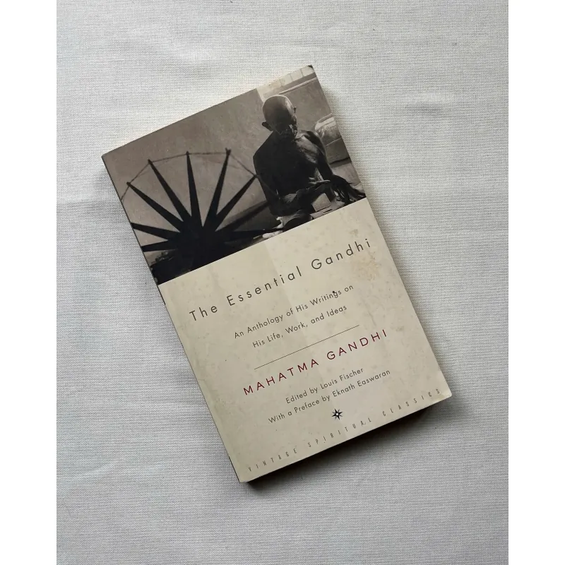 The Essential Gandhi - Mahatma Gandhi  991979