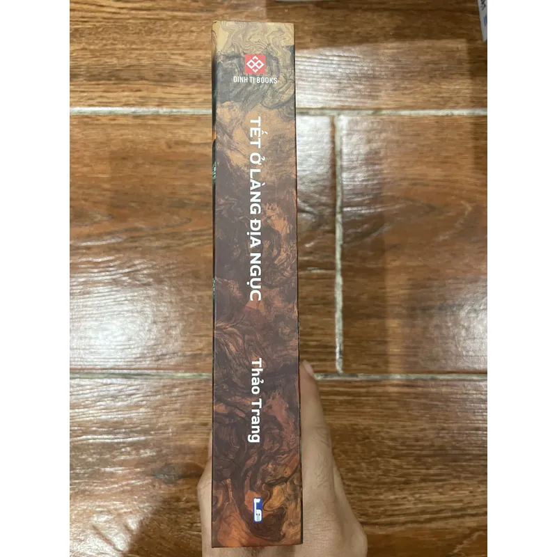 Tết ở làng địa ngục bìa cứng (8) 620904