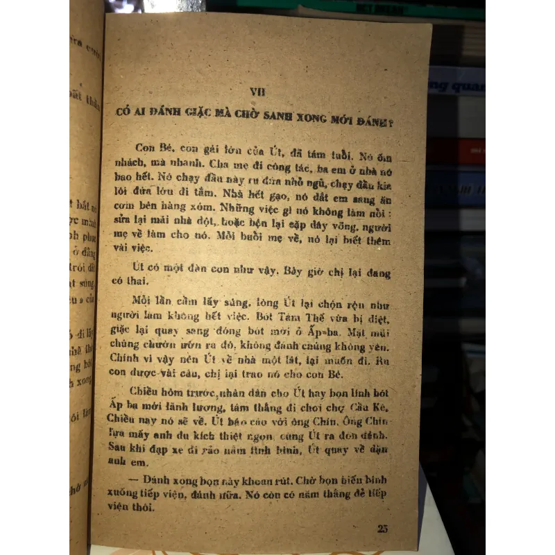 Người mẹ cầm súng - Nguyễn Thi 933282