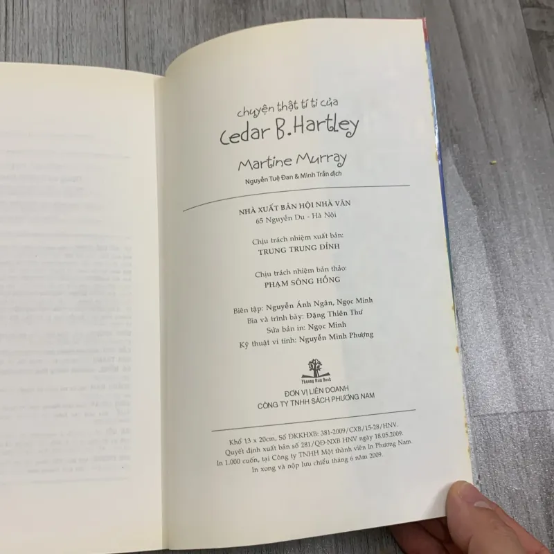 Chuyện thật tí ti của cedar b hartley. 2a4 989627