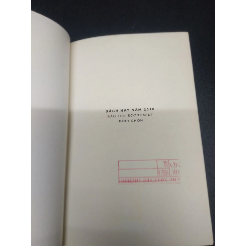 Tương lai Trung Quốc (bìa cứng) năm 2017 mới 80% ố vàng có mộc đỏ đầu sách HCM2902 Trung Quốc 913418