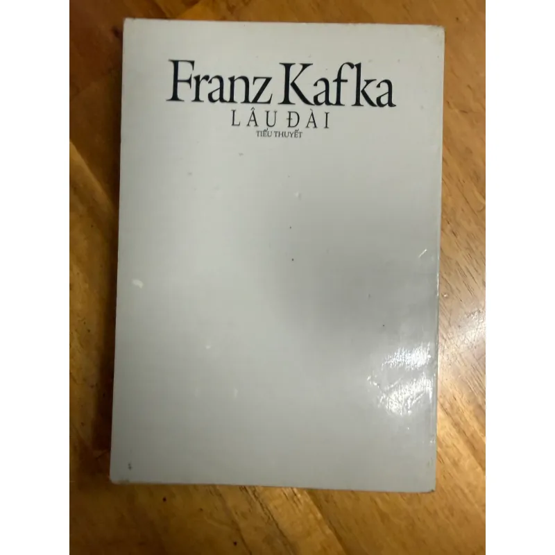 Franz Kafka - Lâu đài 647099