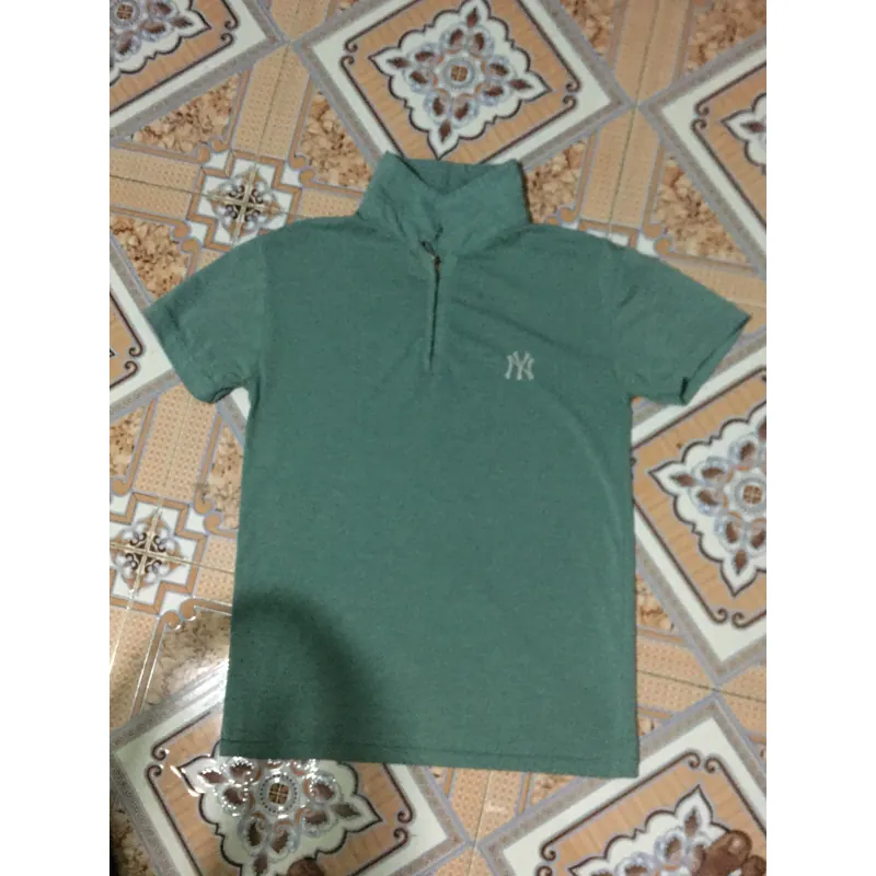 Áo thun nam cổ trụ NY màu xanh lá size M 750771