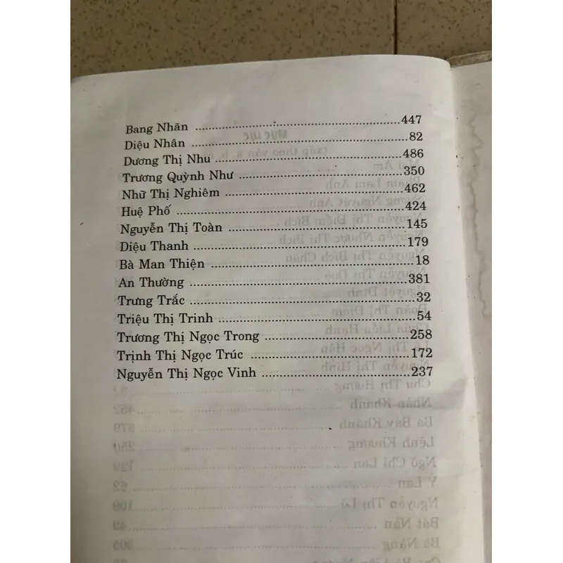 Nữ sĩ Việt Nam – Tiểu sử và Giai thoại (Giai đoạn Cổ – Cận đại)  700538