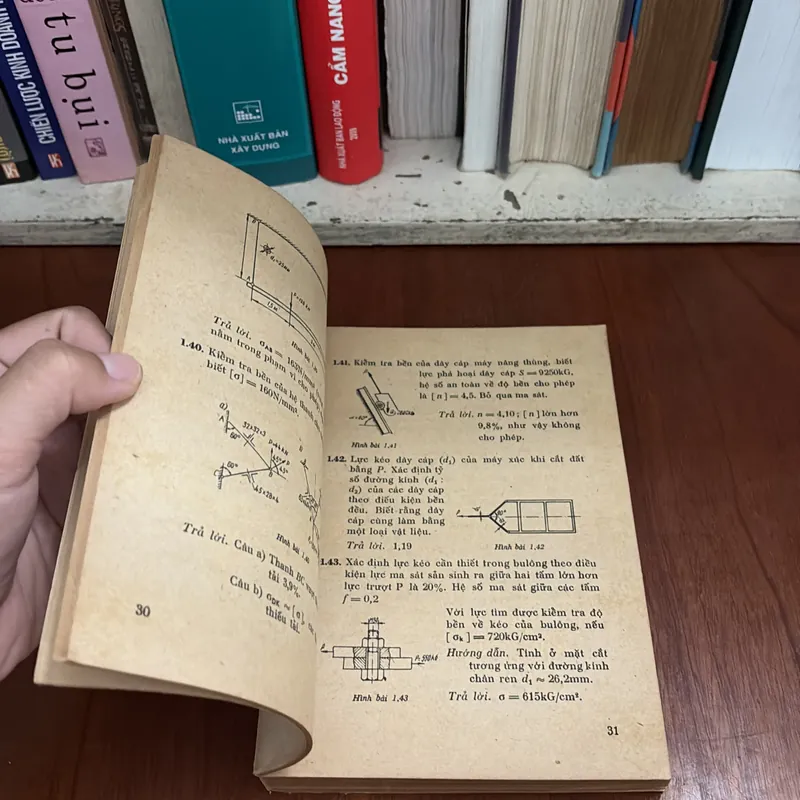 II Sách Xưa: Bài Tập Sức Bền Vật Liệu (Trung Học Chuyên Nghiệp) - G.M. IXCÔVIT - 1978 647206