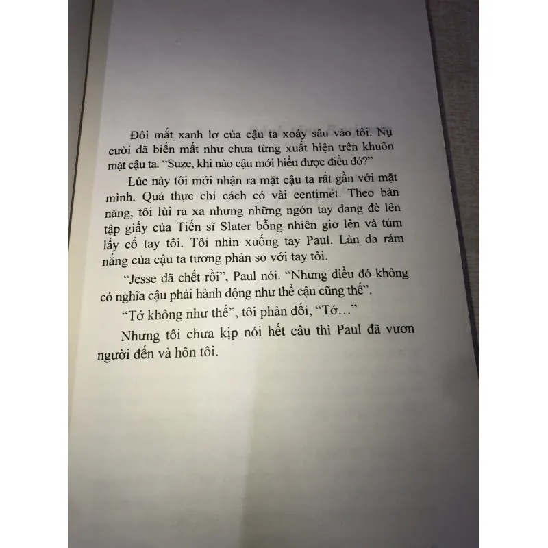 Người Trung Gian bị ma ám 993879