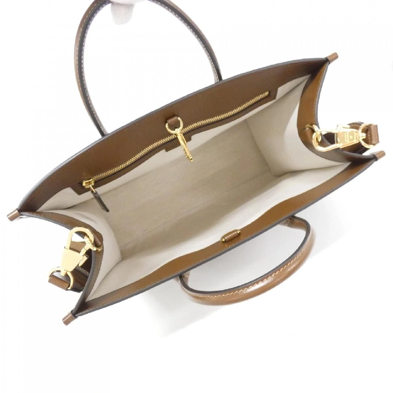 Túi Gucci 674148 92THG 616726