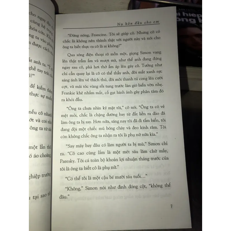 Nụ hồn đầu cho em - Suzanne Brockmann 1023750