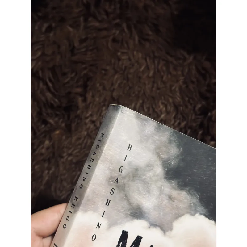 Ma nữ của Laplace 1010497