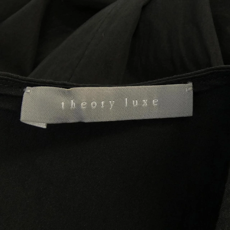 Theory luxe 03-4308213 Top - Hàng hiệu Authentic 814546