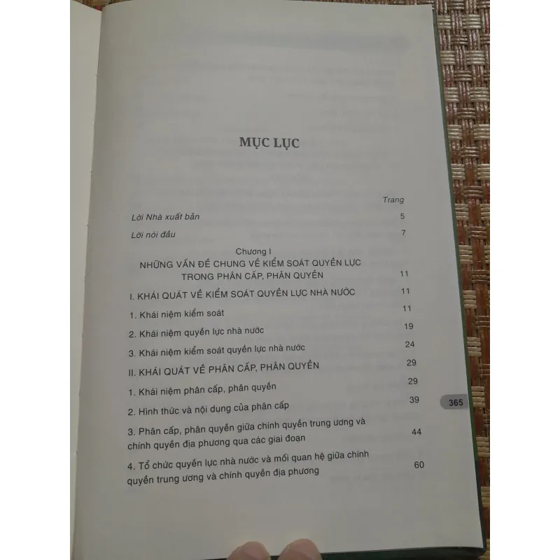 KIỂM SOÁT QUYỀN LỰC TRONG PHÂN CẤP PHÂN QUYỀN 779049