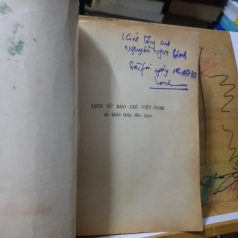 Lịch Sử Báo Chí Việt Nam từ nguyên thủy đến 1930 (cuốn sách 65 năm, có chữ ký tg) 477409