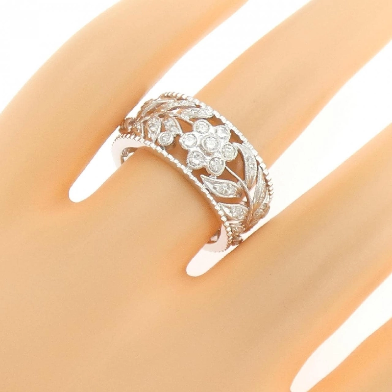 Nhẫn kim cương hoa K18WG 0.44CT 669503