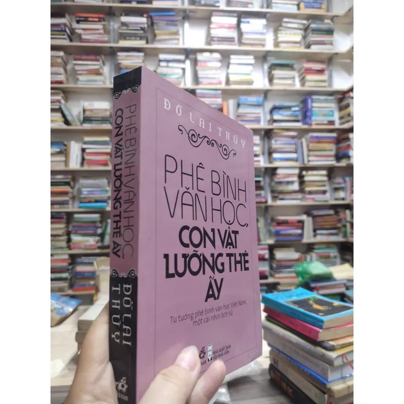 Sách: Phê bình văn học, con vật lưỡng thể ấy - Đỗ Lai Thuý (A2) 576581