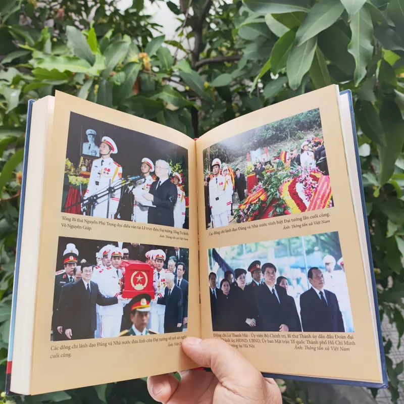 Đại Tướng Trong Lòng Dân - Ấn bản bìa cứng nhà nước đặt hàng 732219