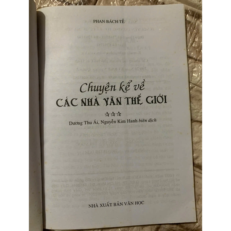 Chuyện kể các nhà văn thế giới 539678