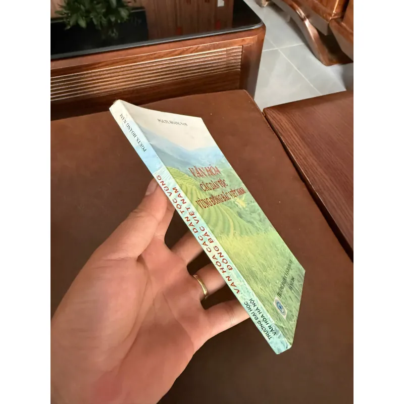 “Văn hóa các dân tộc vùng Đông Bắc Việt Nam”- K5 1035158