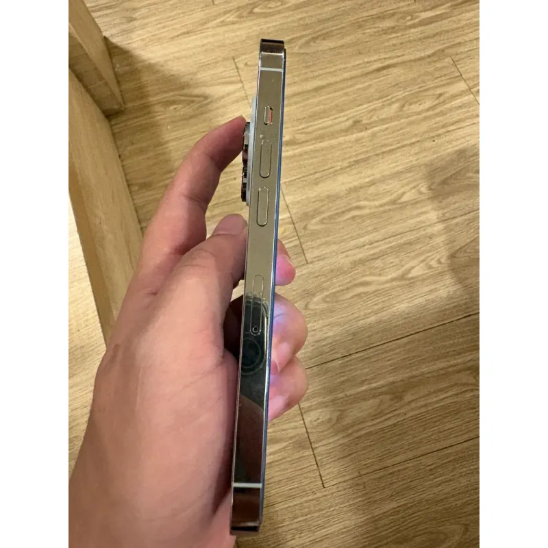 Thanh lý nhanh gọn số lượng 14 Pro/ Pro Max 760284