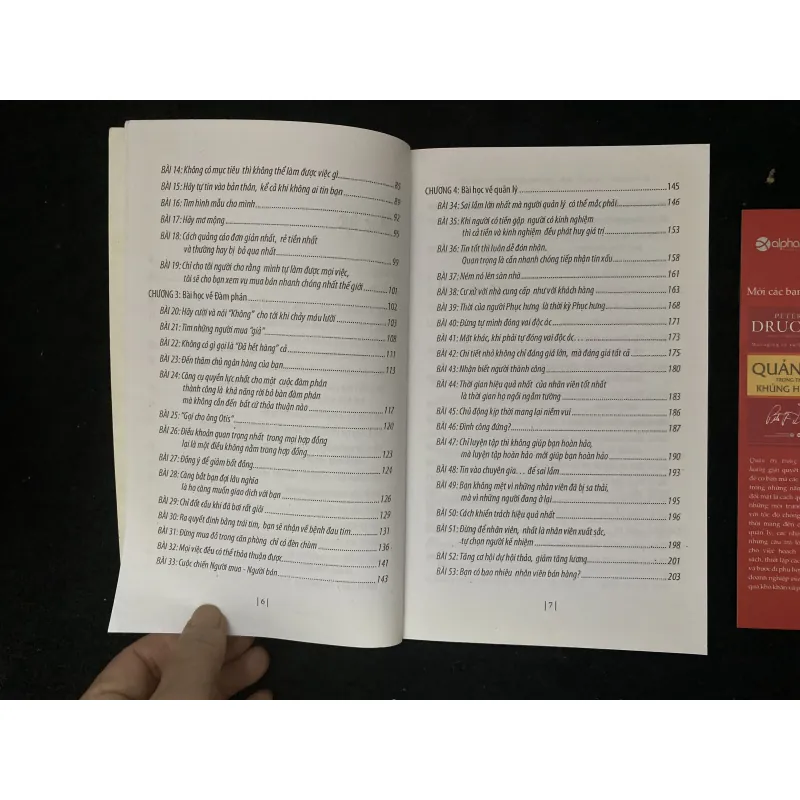 Bơi cùng cá mập mà không bị nuốt chửng-Harvey B. Mackay 1029248