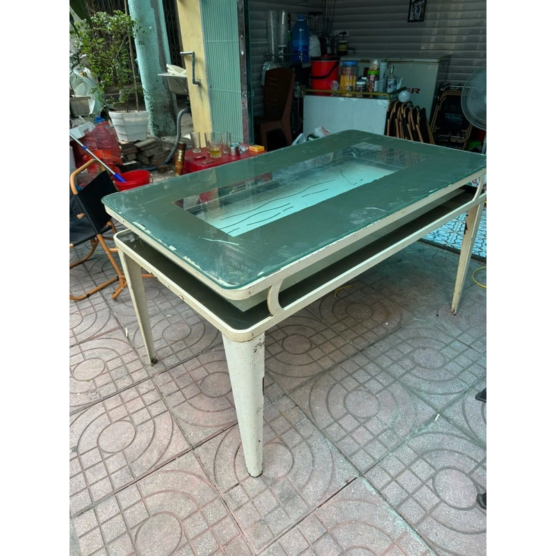 Bàn ăn sắt mặt kính  313006