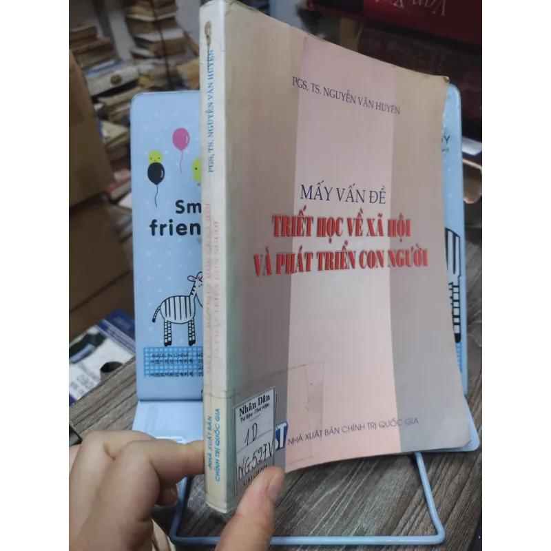 Sách: Mấy vấn đề triết học về xã hội & phát triển con người -TG:PGS TS Nguyễn Văn Huyên A2 749543