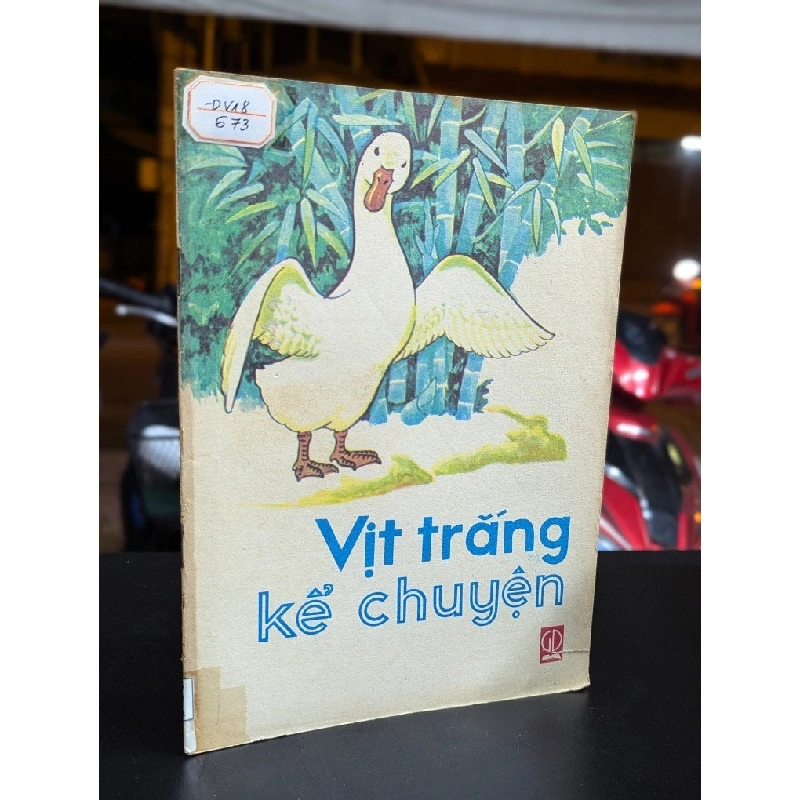 Vịt trắng kể chuyện - Dương Kim Chi 326728