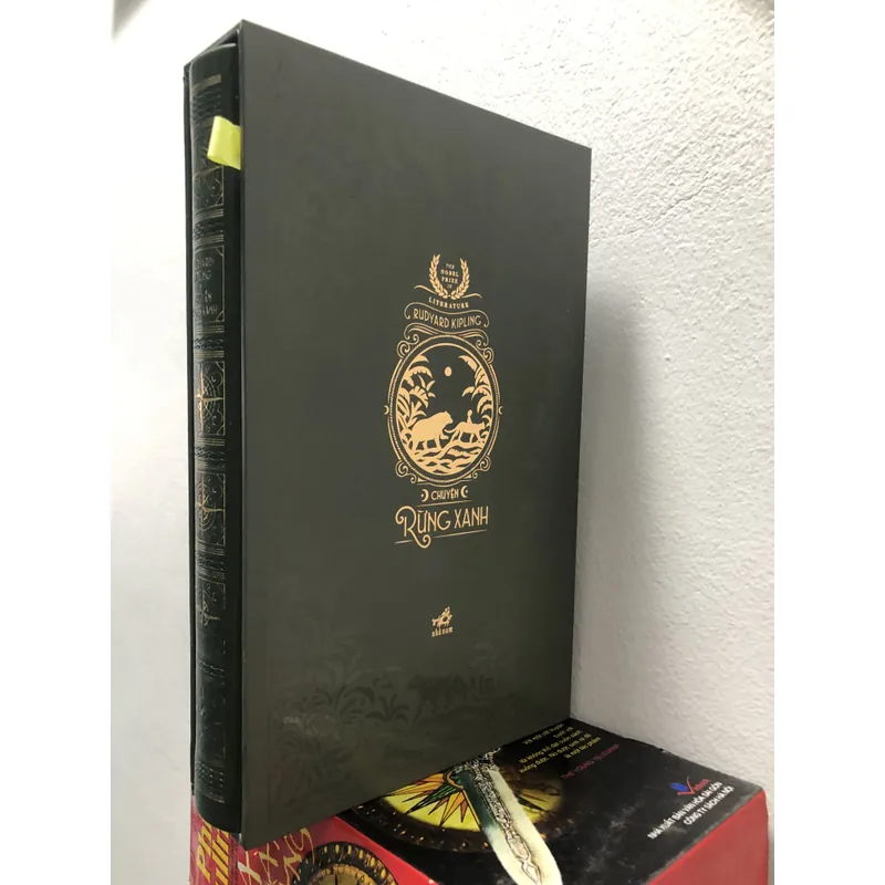 Chuyện Rừng Xanh bìa da Nhã Nam - còn nguyên hộp - sách đẹp 674020