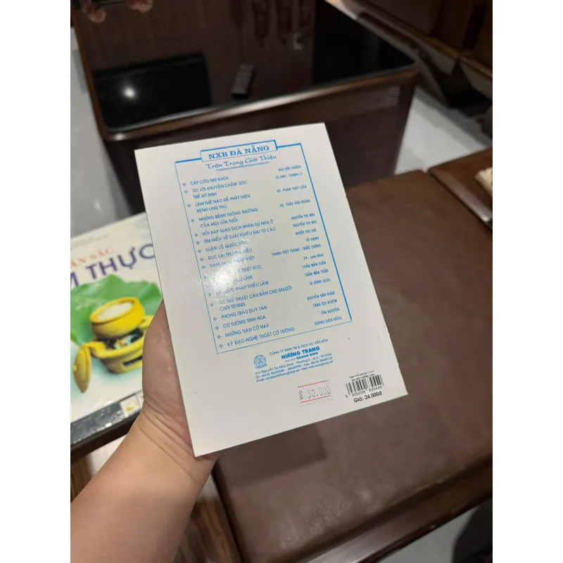 ẨM THỰC DƯỠNG SINH – BÙI QUỐC CHÂU- K3 1005851