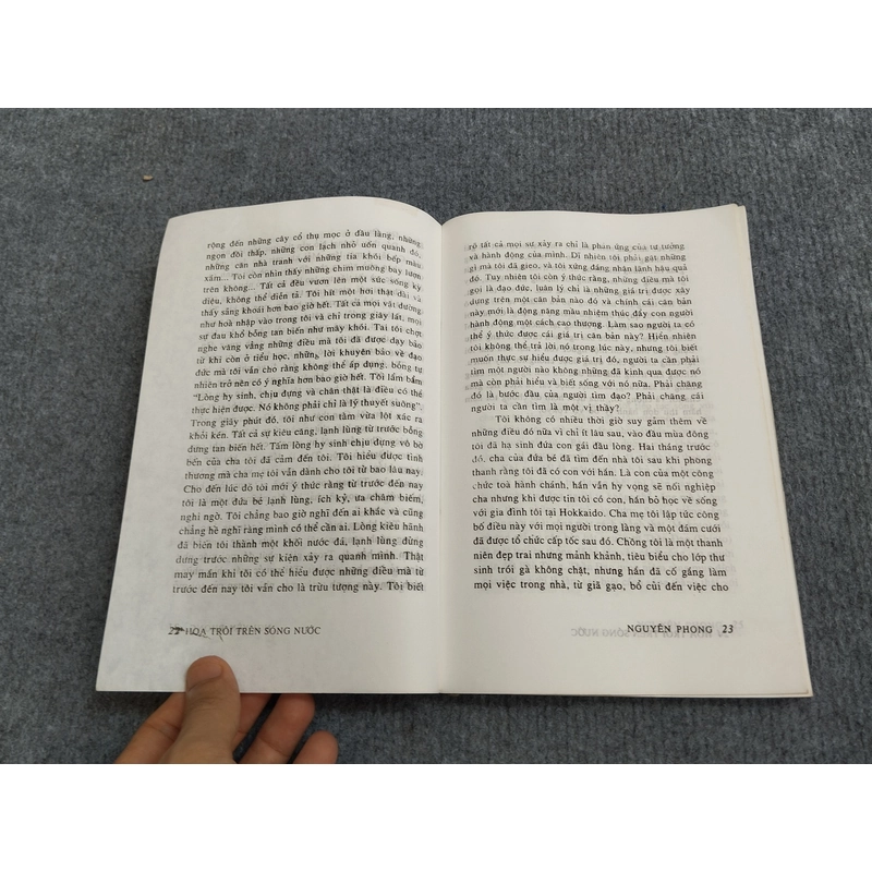 HOA TRÔI TRÊN SÓNG NƯỚC 494716