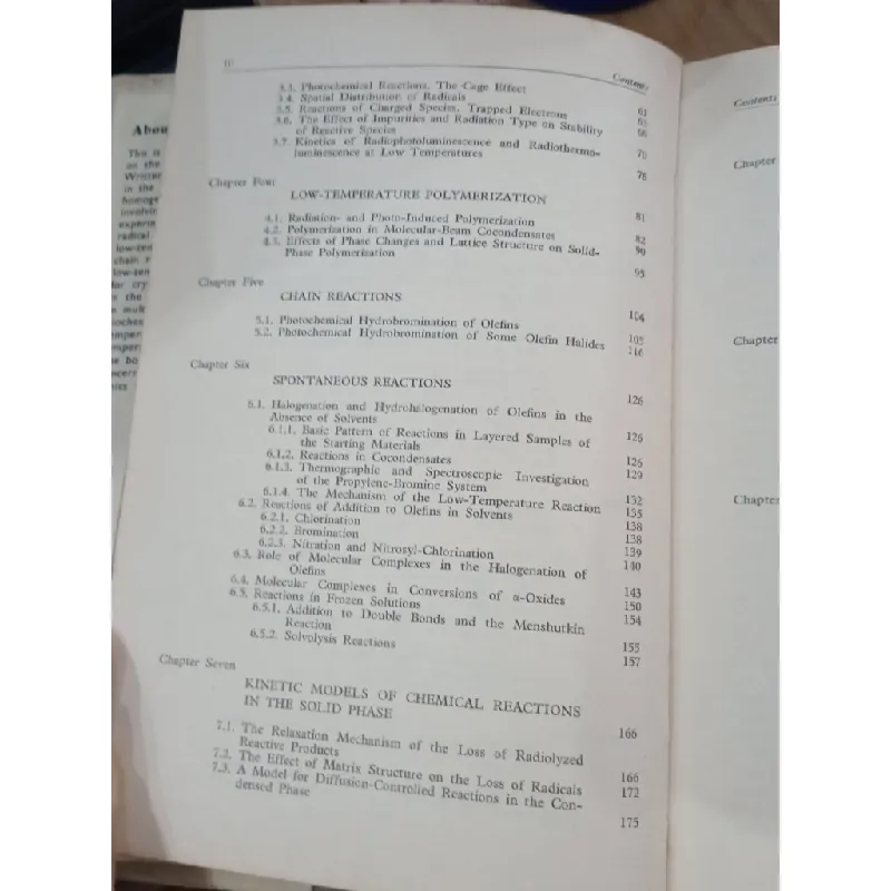 Cryochemistry - G. B. Sergeev, V. A. Batyuk 559825